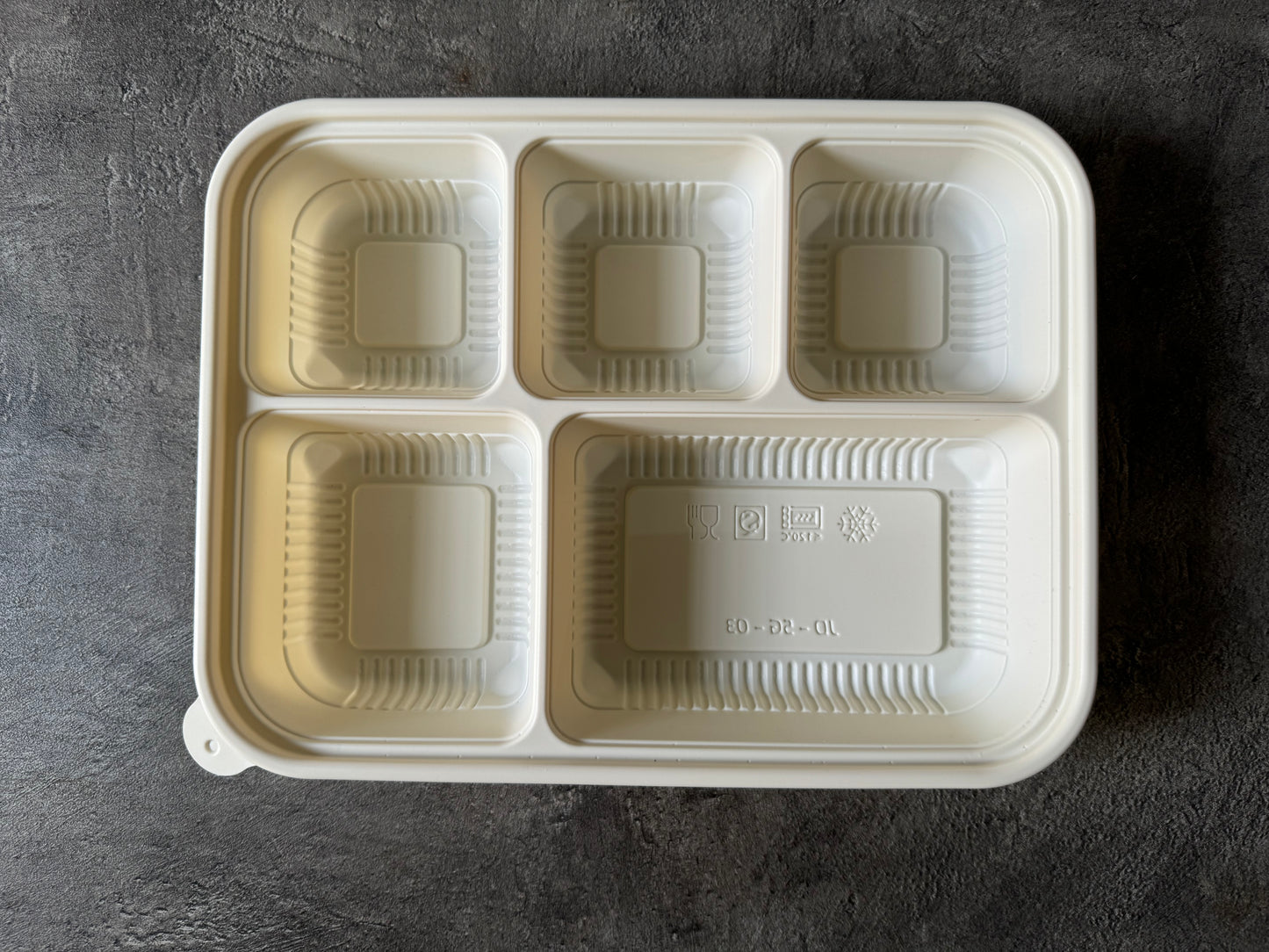 DHRUYU 5-Compartment Corn-Starch Tray | 100% Compostable & Eco-Friendly | Leak-Proof Design | Best Alternative to Plastic | Pack of 100